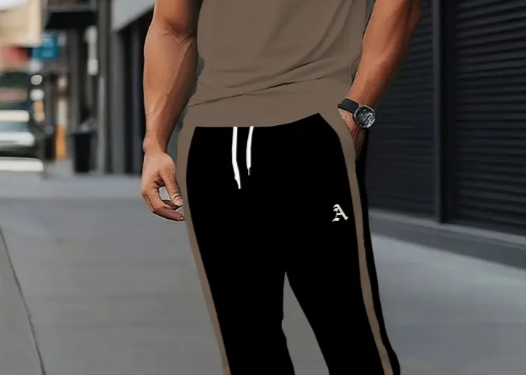 ملابس رياضية